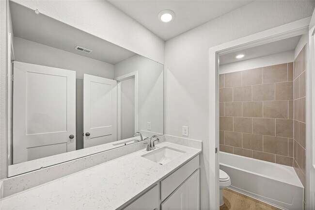 Building Photo - 7910 Alset Dr