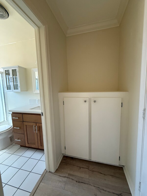 Building Photo - 3753 S Barrington Ave