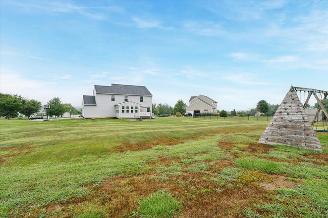 Building Photo - Spacious Single-Family Home On Over A 1/2 ...