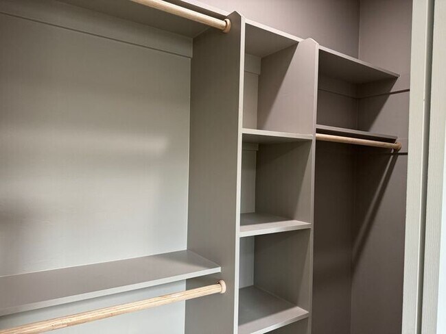 Building Photo - Beautiful Modern 3Bdm 2Ba Home, Easy Access to I-10, Must See!