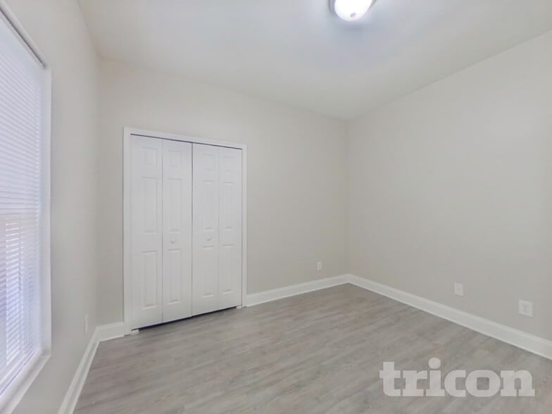 Building Photo - 9225 Newfield St