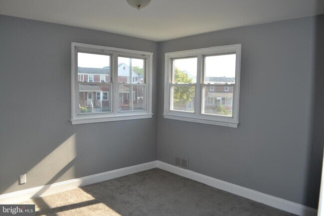 Building Photo - 7448 Durwood Rd