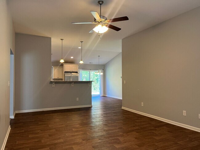 Building Photo - Charming 3/2 Home in Boiling Springs!