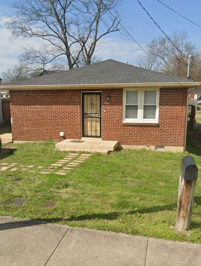 Primary Photo - 1717 24th Ave N