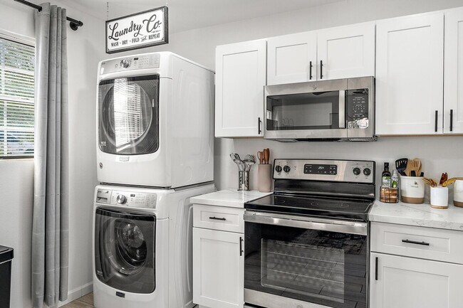 Building Photo - 2228 W Georgia Ave