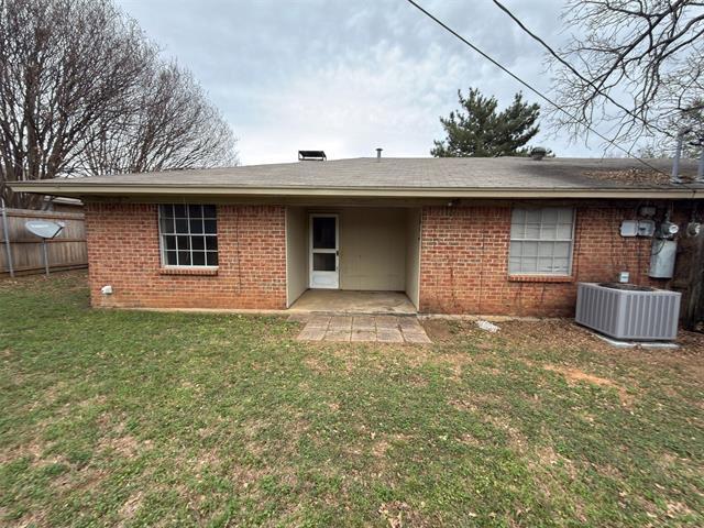 Building Photo - 505 N Walnut Creek Dr