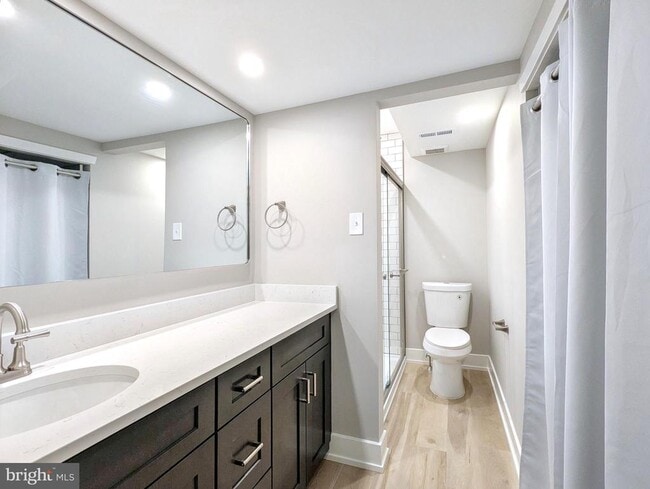 Building Photo - 26B Kittery Ct