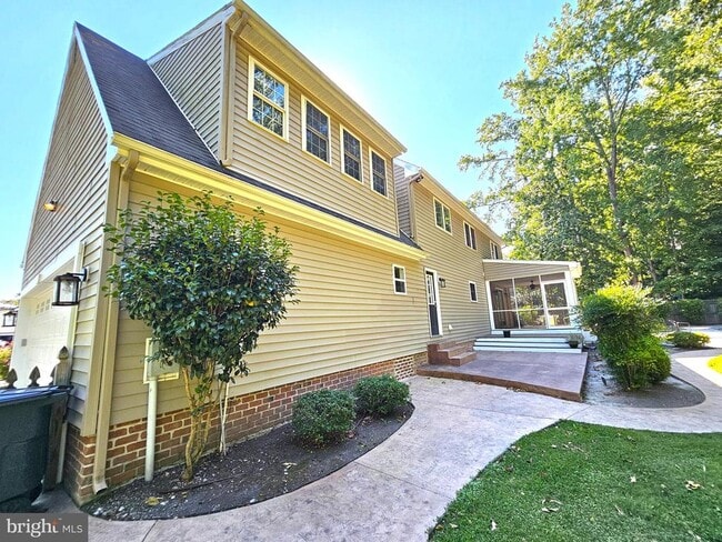 Building Photo - 5641 Scottish Highlands Cir