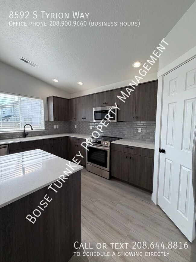 Building Photo - 8592 S Tyrion Wy