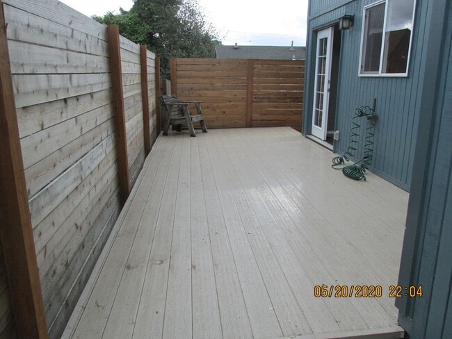 Building Photo - Great Location !  Walk Score 82**    3 br 1.5 bth , W/D Included, Garage,  Trex deck** Includes y...