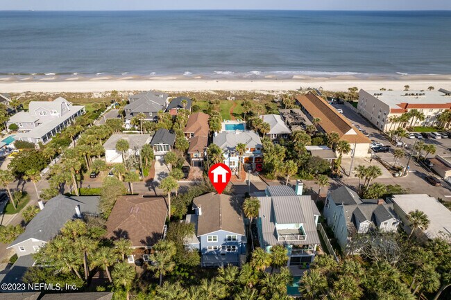 Building Photo - 1058 Beach Ave