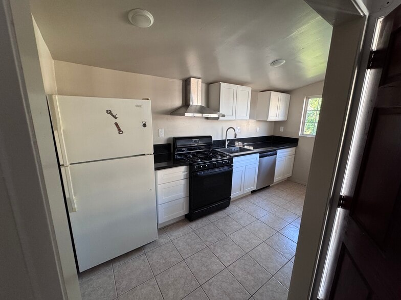 Studio Kitchen - 7614 Security Ave