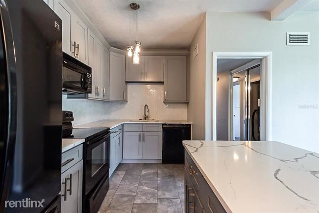 Building Photo - 4 br, 2 bath House - 6026 Danube Way