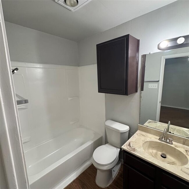 Building Photo - 1214 Orchard Park Cir