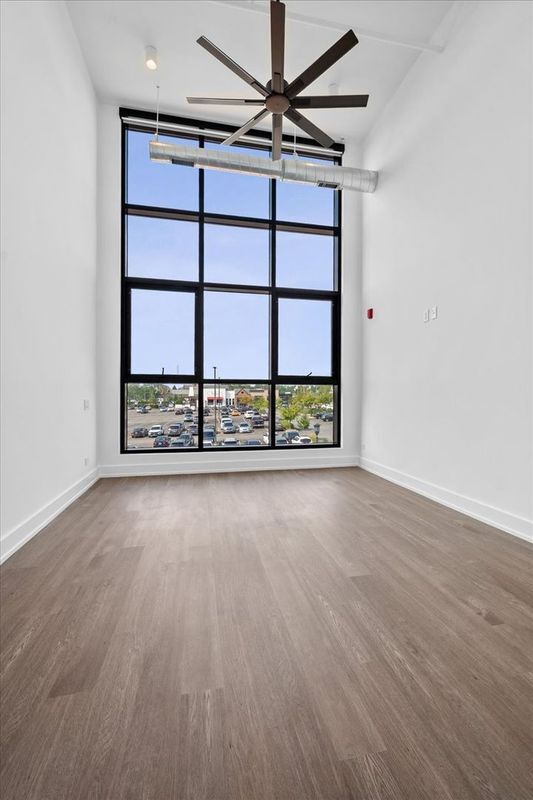 Building Photo - 728 Waukegan Rd