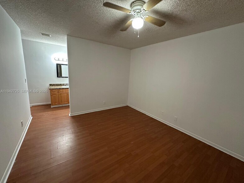 Building Photo - 3838 Coral Tree Cir