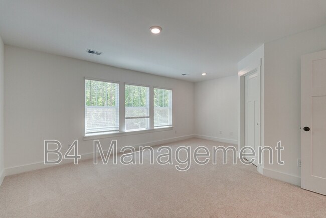 Building Photo - 416 W Parima Ct