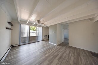 Building Photo - 100 E Glenolden Ave