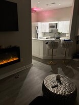 Building Photo - 3334 Peachtree Rd NE