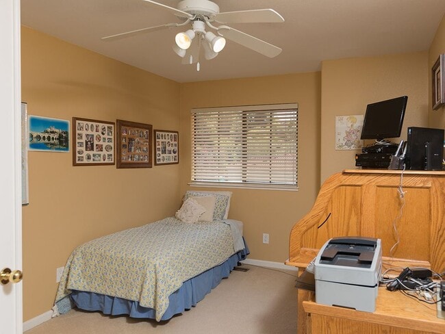 Building Photo - 4 br, 2.5 bath House - 104 Woodranch Circle