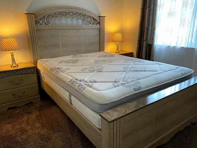 Building Photo - 8935 El Mirador Dr