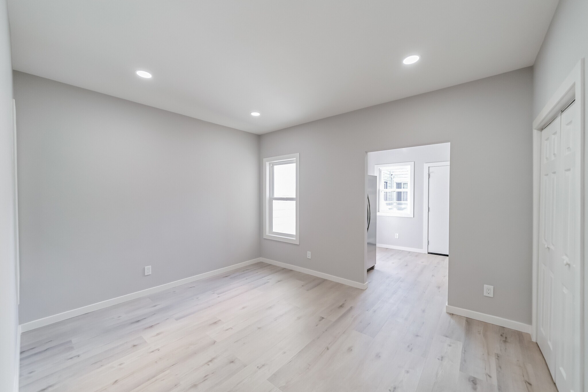 Building Photo - 429 Linden St