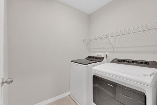 Building Photo - 773 Legacy Dr