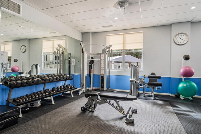 Building Photo - 4250 Galt Ocean Dr