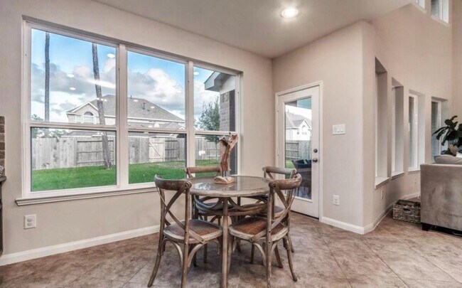 Building Photo - 17124 Chapman Lake Ct