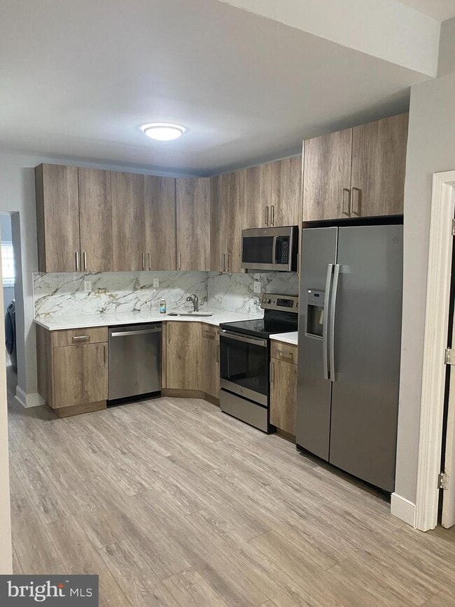 Building Photo - 2850 D St.