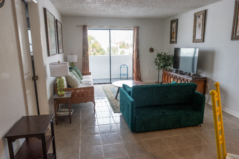 Building Photo - 1418 Collins Ave