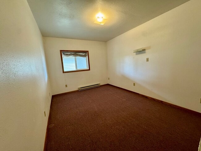 Building Photo - Ocean Park 2-Story Home, Deck with Views, Separate Living Spaces