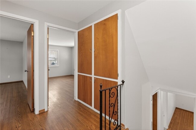 Building Photo - 14 Kingswood Dr