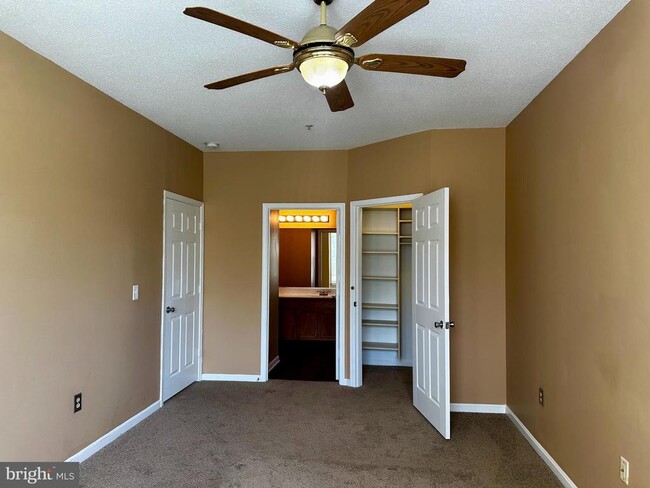 Building Photo - 7417 Hindon Cir
