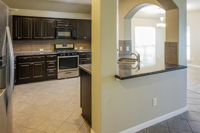 Building Photo - 297 Country Crossing Cir
