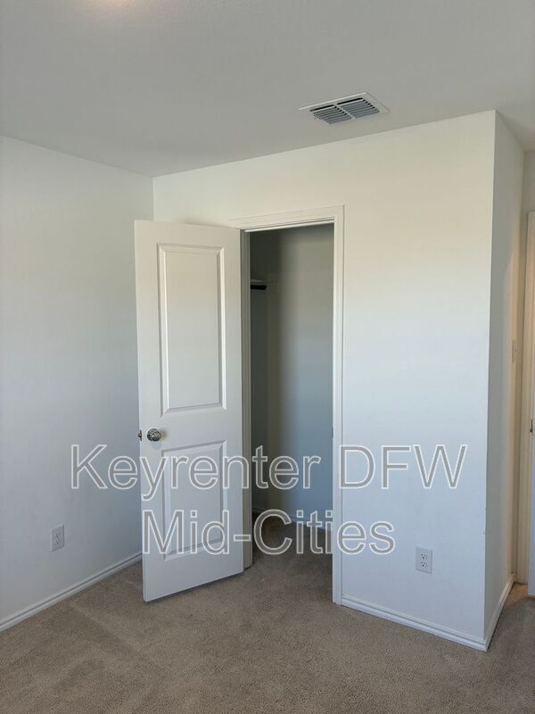 Building Photo - 2840 Eppright Dr