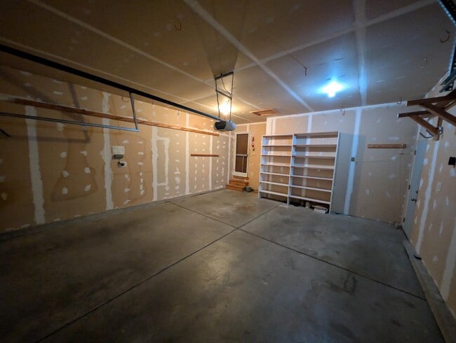 Building Photo - 1106 S Longford St