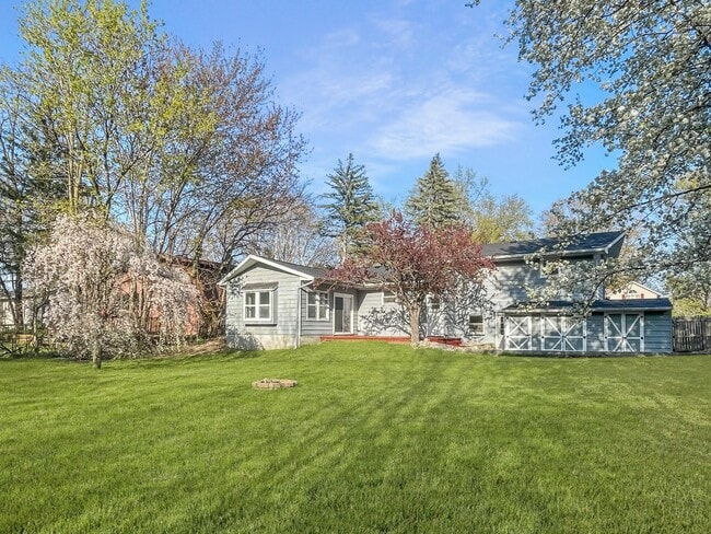 Building Photo - 6643 Buck Creek Ave SW