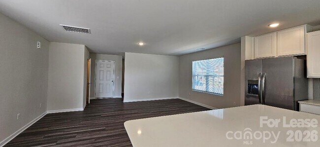 Building Photo - 1615 Cannonball Ln