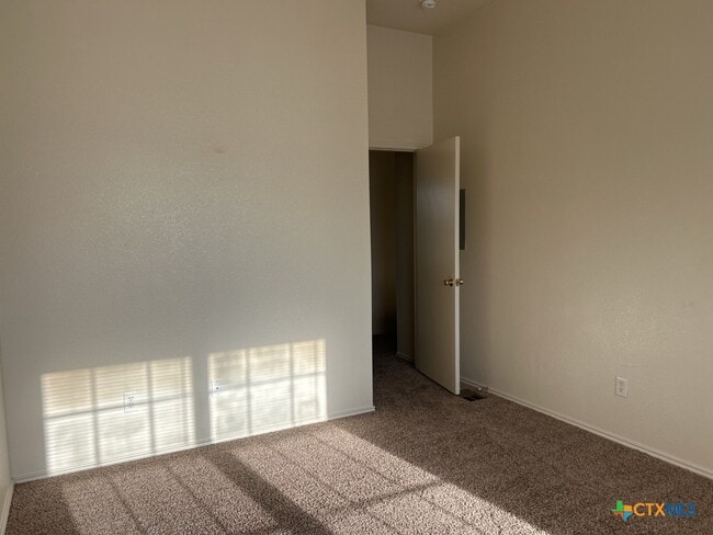 Building Photo - 4005 Doraine Ct