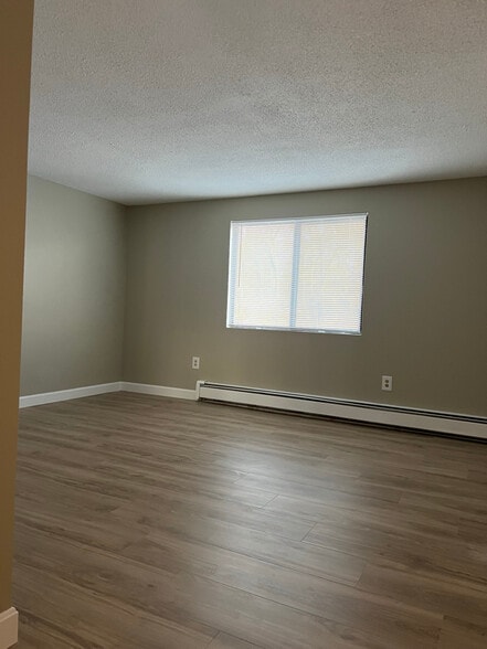 Building Photo - 175 Willard St