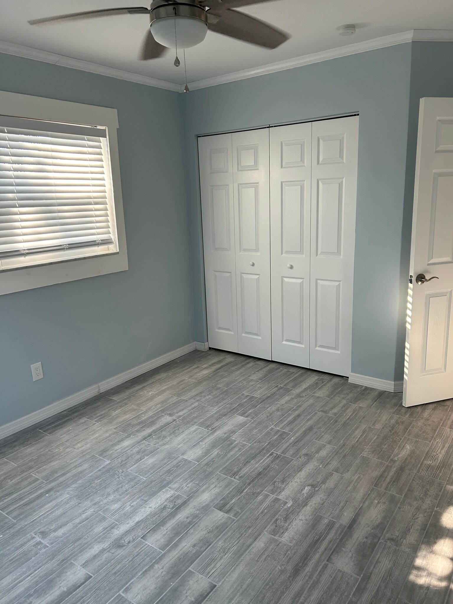 Building Photo - 721 1st St