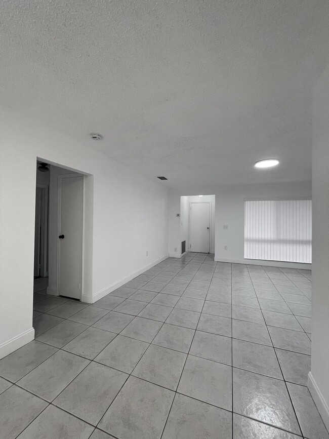 Building Photo - 11420 NW 35th St