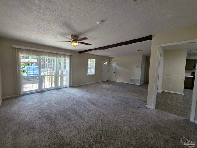 Building Photo - 4925 La Ceiba Dr