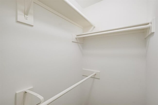 Building Photo - 14527 Golden Cypress Ln