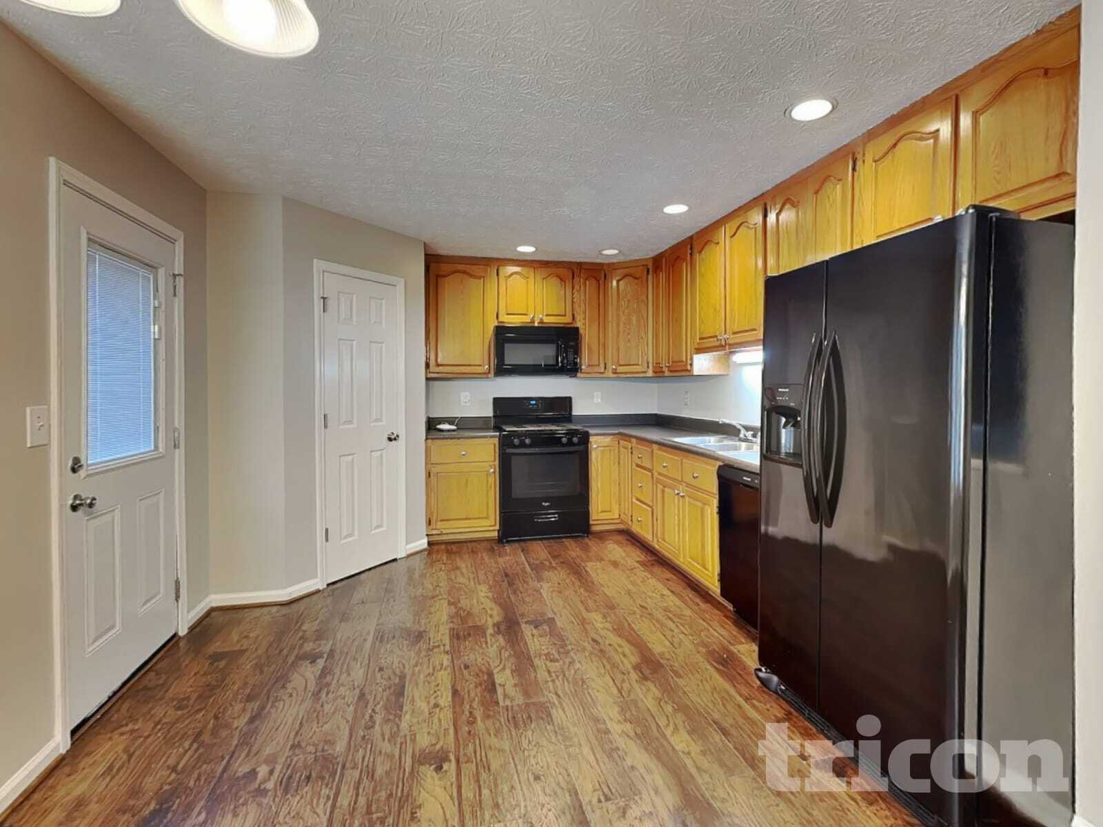 Building Photo - 206 Blake Dr