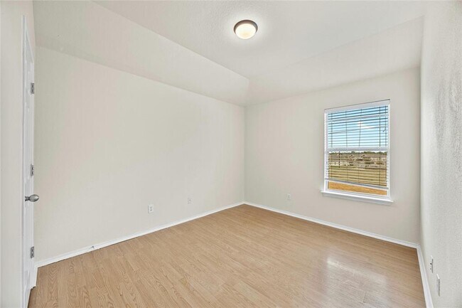 Building Photo - 2101 Rachel Ln