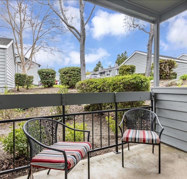 Building Photo - 7595 Canyon Meadows Cir