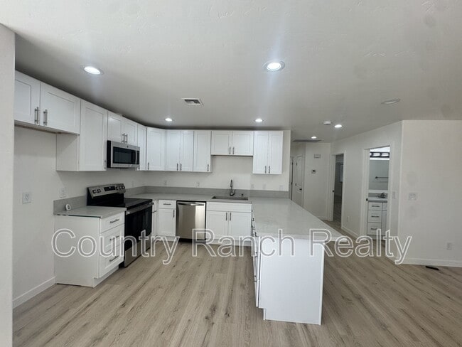 Building Photo - 5657 Rocky Rd