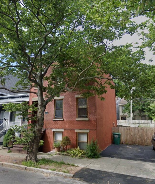 Building Photo - 43 Myrtle Ave